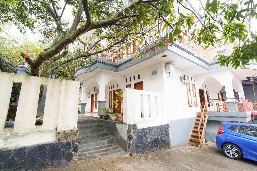 Oyo 91561 Gandhi Hotel Bandung Exterior foto